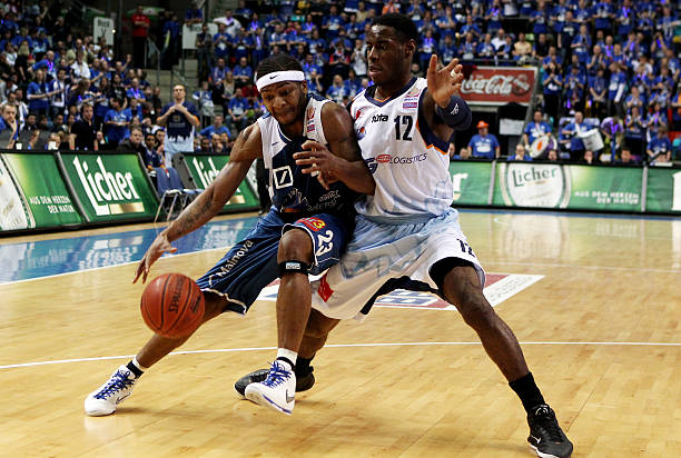 是防守稳固 是防守稳固